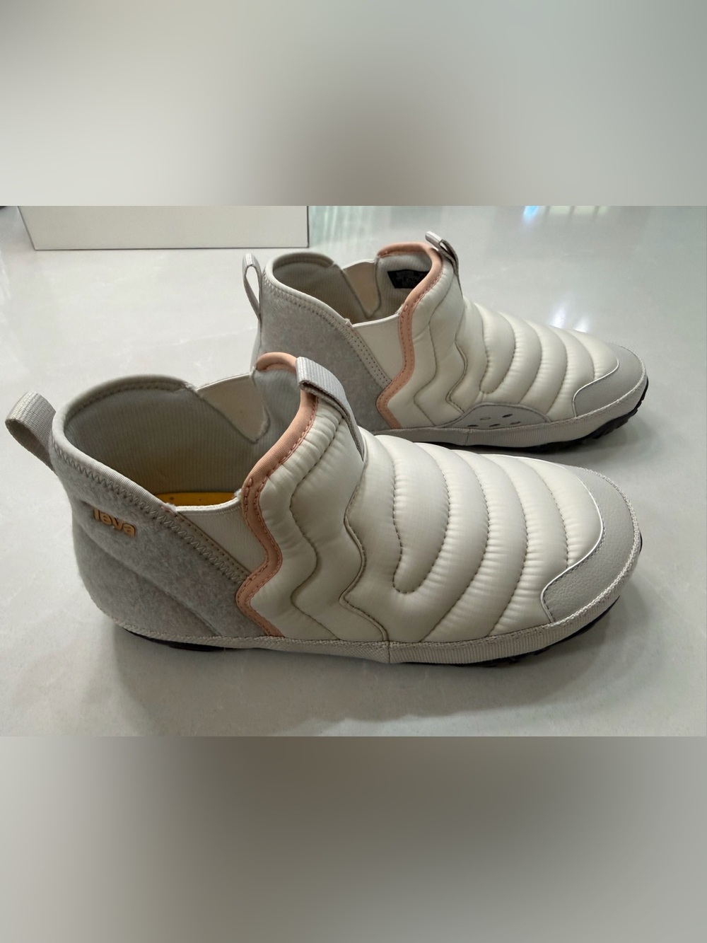 Teva ReEmber Terrain Mid Moonstruck Slip On Boots White Gray Size 10